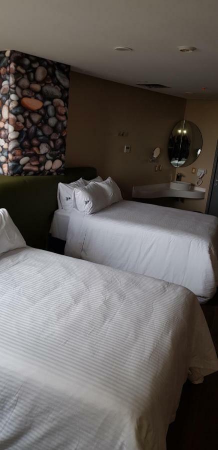 Quinto Elemento Hotel เม็กซิโกซิตี้ ภายนอก รูปภาพ